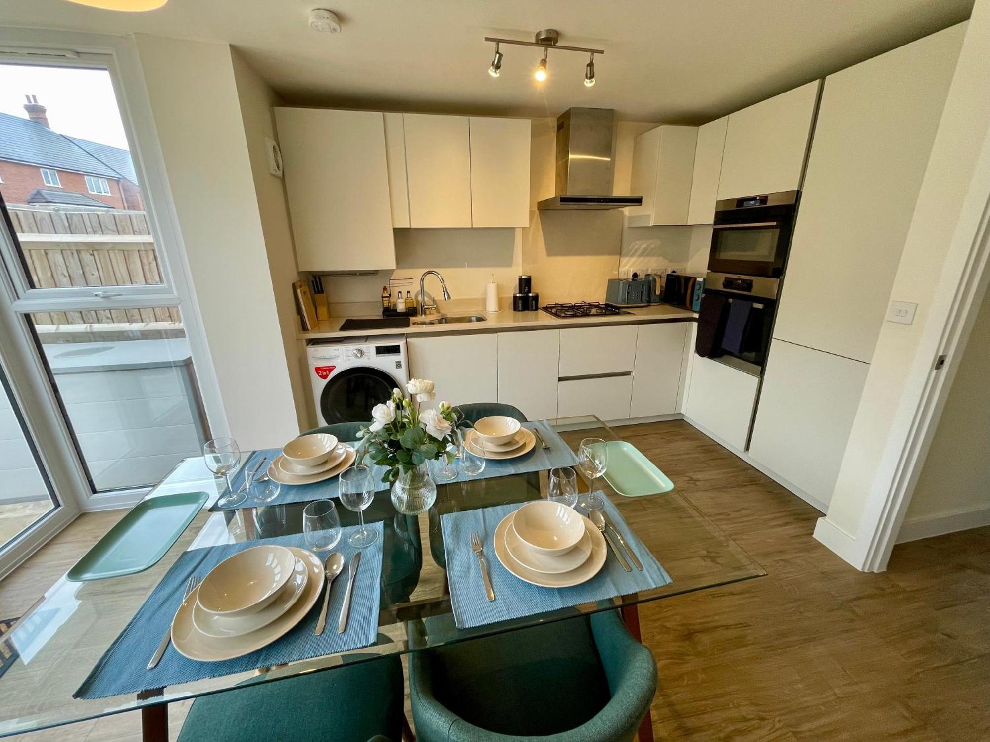 3-Bedroom Luxury Stay With Free Parking Market Harborough Kültér fotó