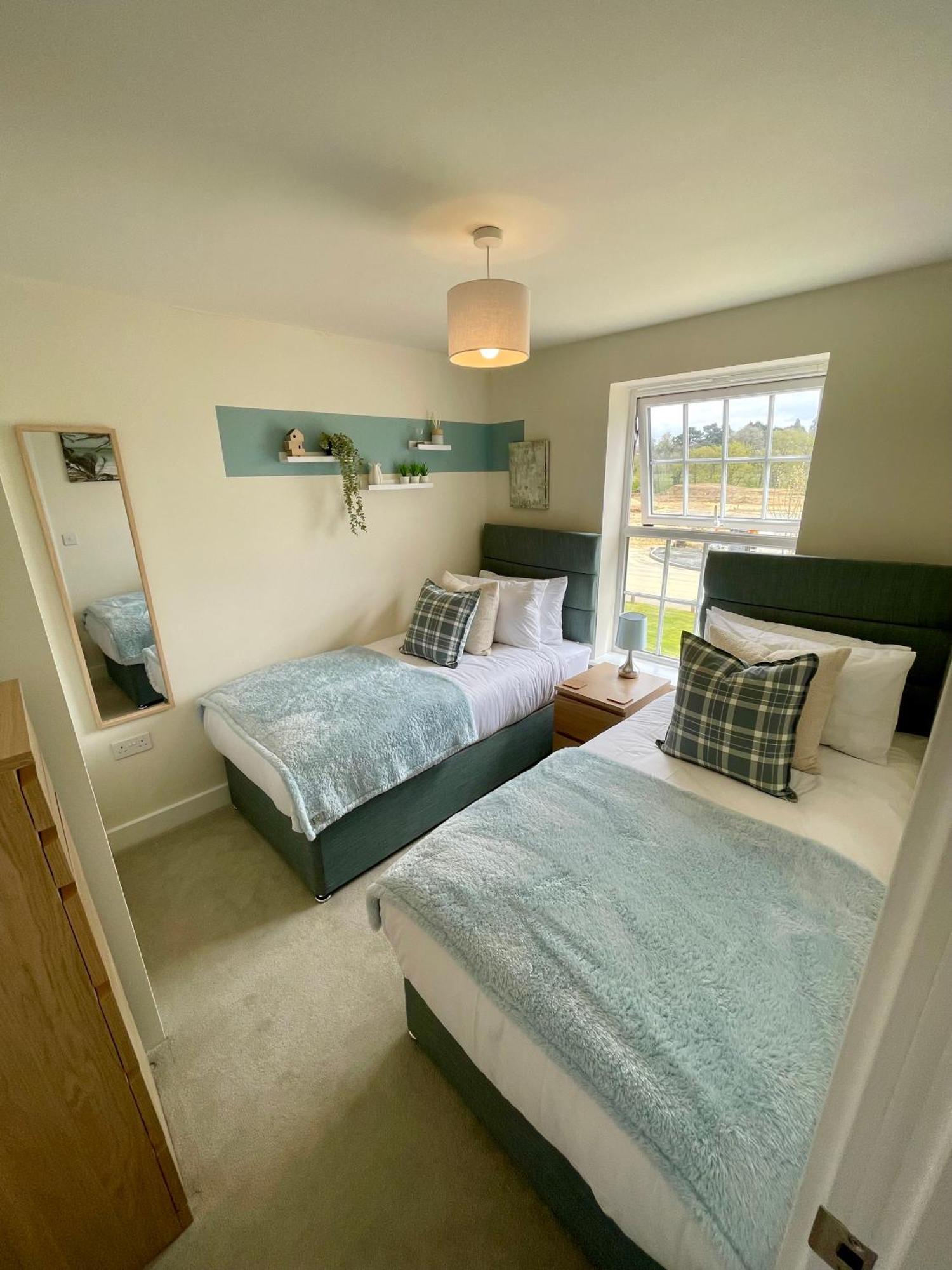 3-Bedroom Luxury Stay With Free Parking Market Harborough Kültér fotó